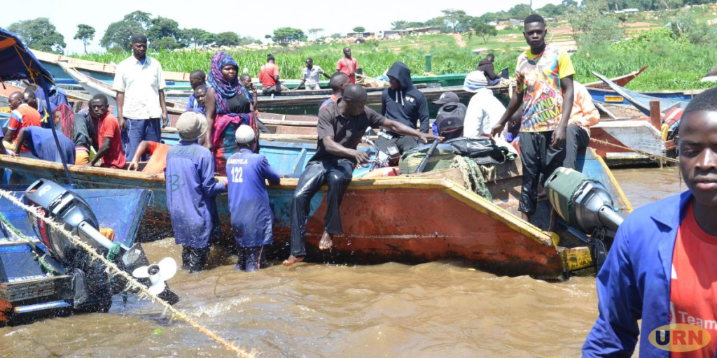 Busy harbour at lake Victoria