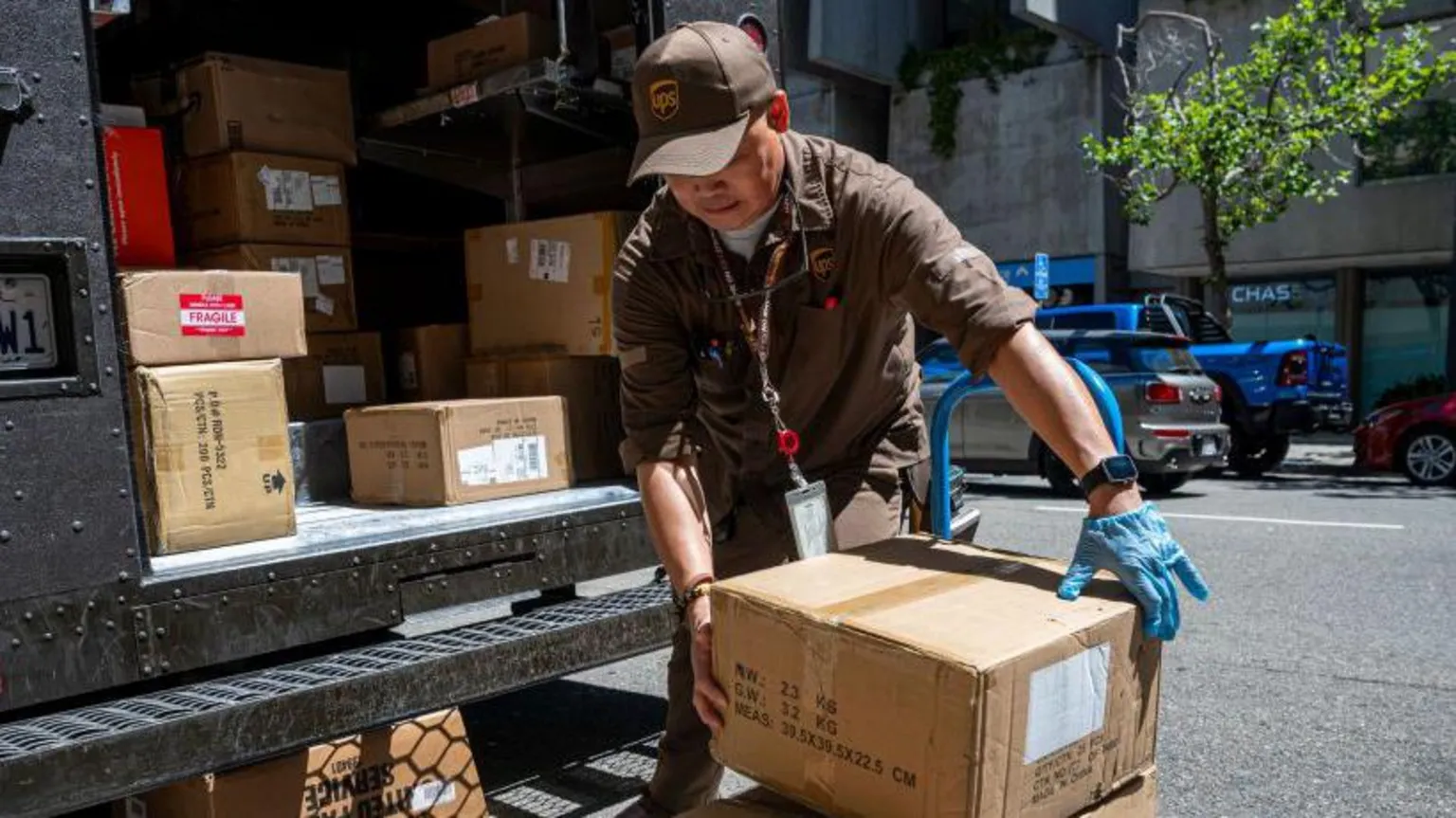 UPS job cuts